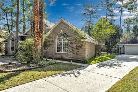6 Old River Place The Woodlands TX 77382