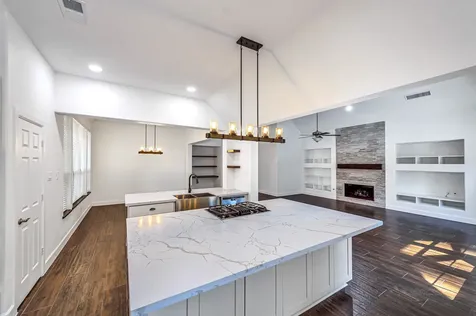 6 Old River Place The Woodlands TX 77382