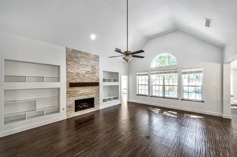 6 Old River Place The Woodlands TX 77382