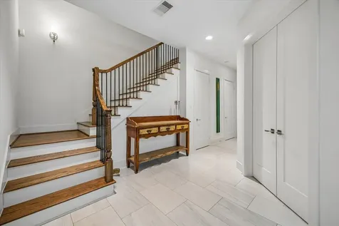 1526 Vermont Street Houston TX 77006