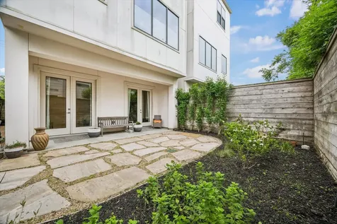 1526 Vermont Street Houston TX 77006