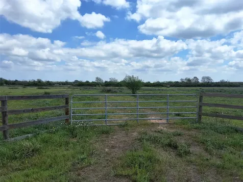 1089 Noble Lane Alleyton TX 77434