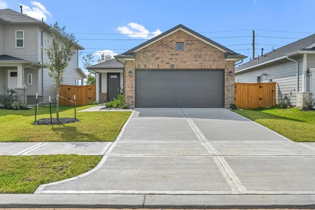 313 Stone Placa Trail Brookshire TX 77423