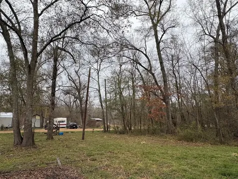 10 Neuman Street Coldspring TX 77331