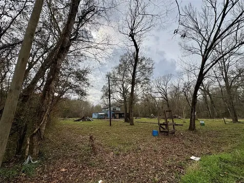 10 Neuman Street Coldspring TX 77331