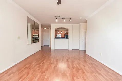 1711 Old Spanish Trail 217 Houston TX 77054