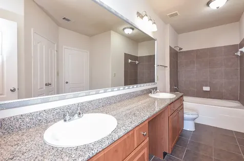 1711 Old Spanish Trail 217 Houston TX 77054