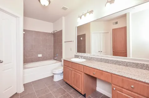 1711 Old Spanish Trail 217 Houston TX 77054