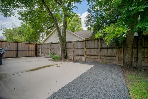 4814 Siegel Street Houston TX 77009
