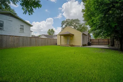 4814 Siegel Street Houston TX 77009