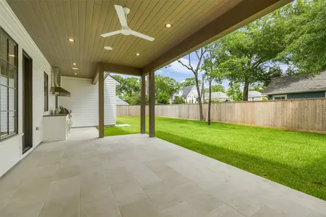 713 W 42nd Street Houston TX 77018