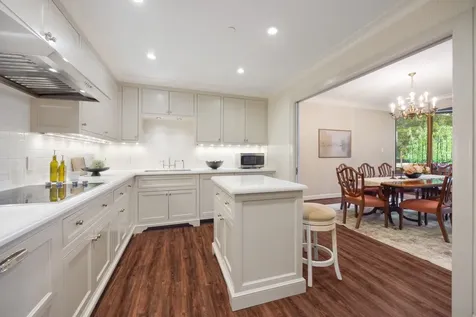 5555 Del Monte Drive 205 Houston TX 77056