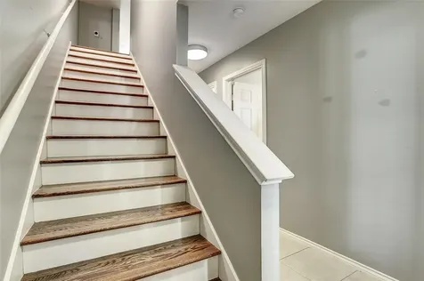 934 E Heights Hollow Lane Houston TX 77007