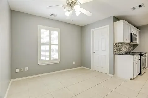934 E Heights Hollow Lane Houston TX 77007