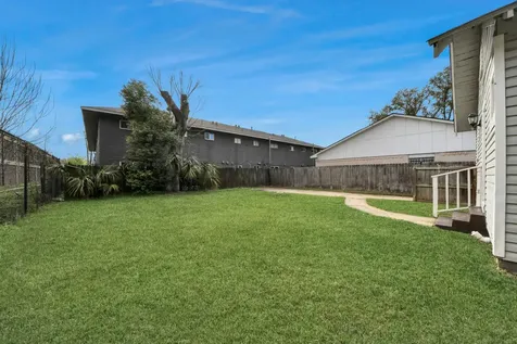 2820 Holman Street Houston TX 77004
