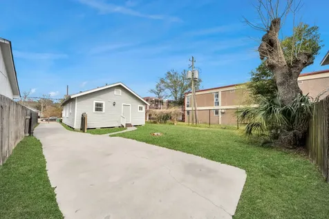 2820 Holman Street Houston TX 77004