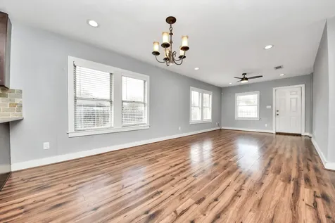 2820 Holman Street Houston TX 77004