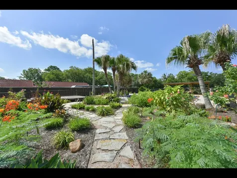 2204 Airline Drive Friendswood TX 77546