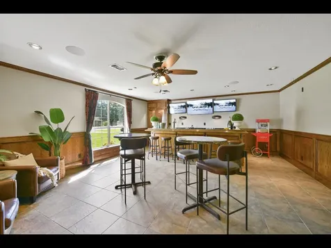 2204 Airline Drive Friendswood TX 77546