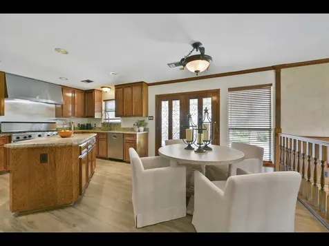 2204 Airline Drive Friendswood TX 77546