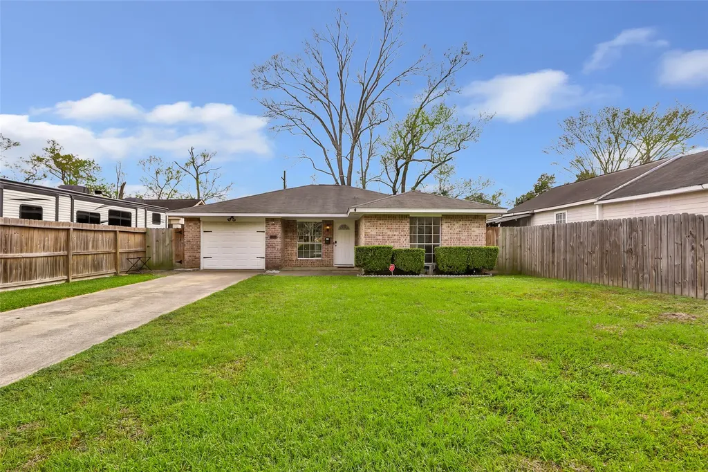 2634 Newman Street Liberty TX 77575