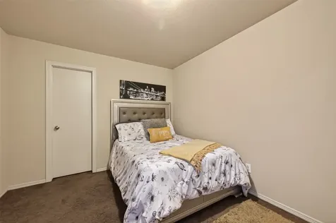 13 N Heritage Oaks Drive Texas City TX 77591