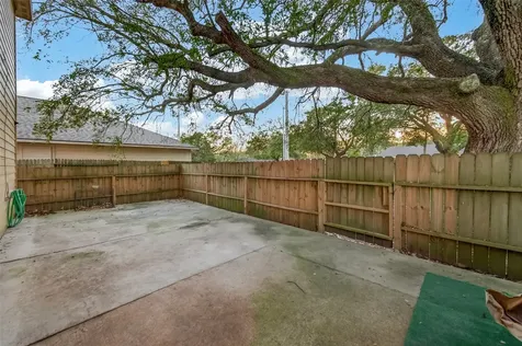 13 N Heritage Oaks Drive Texas City TX 77591