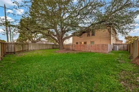 13 N Heritage Oaks Drive Texas City TX 77591