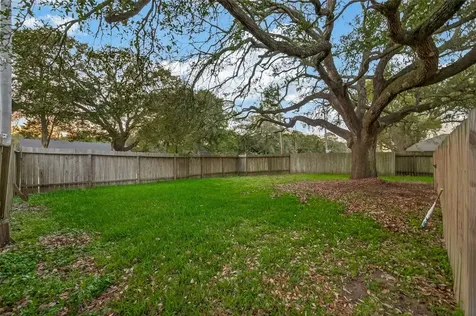 13 N Heritage Oaks Drive Texas City TX 77591