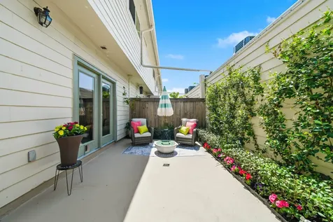 5956 Woodway Place Court Houston TX 77057