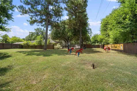 2400-424 Spring Rain Drive Klein TX 77379