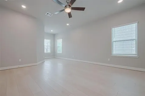 8933 Grovner Place Houston TX 77055