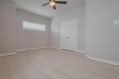 8933 Grovner Place Houston TX 77055