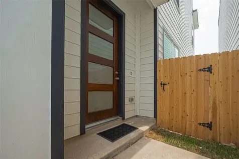 8933 Grovner Place Houston TX 77055