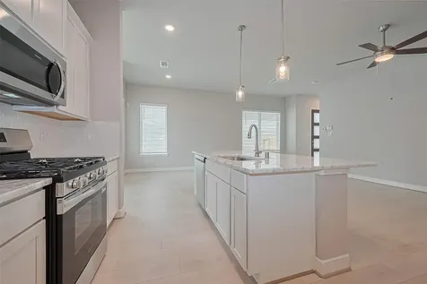8933 Grovner Place Houston TX 77055