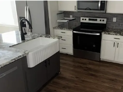 104 Mesquite Street Louise TX 77455