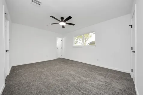 101 Talisman Street Lake Jackson TX 77566