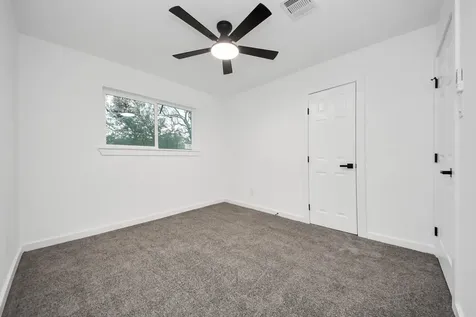 101 Talisman Street Lake Jackson TX 77566