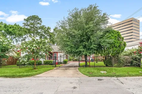 2609 Bevis Street Houston TX 77008