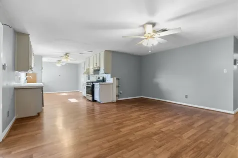 5619 Duxbury Street Houston TX 77035
