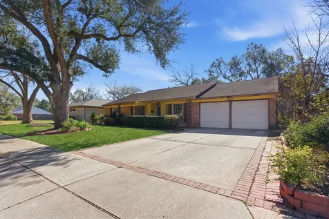 5619 Duxbury Street Houston TX 77035