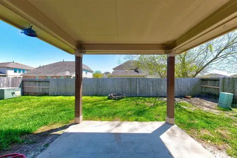 2164 Dale Street Alvin TX 77511