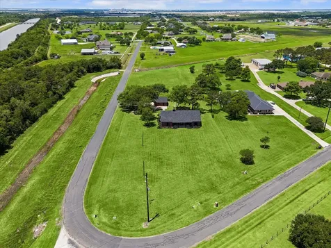15415 Skyhawk Lane Beach City TX 77523