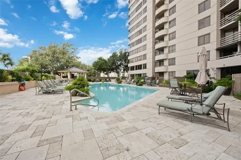 3525 Sage Road 1713 Houston TX 77056