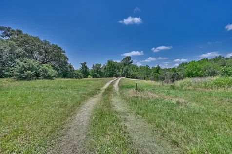 6238 Kovar Road Fayetteville TX 78940