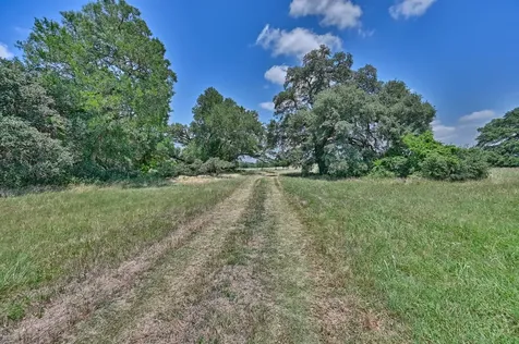 6238 Kovar Road Fayetteville TX 78940