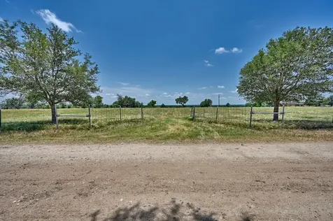 6238 Kovar Road Fayetteville TX 78940