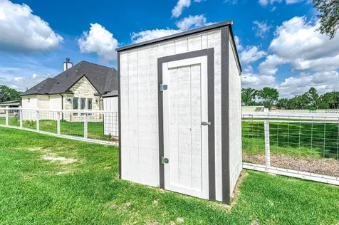 8032 Short Rd Road Needville TX 77461