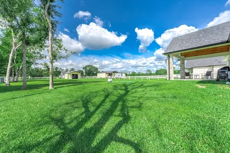 8032 Short Rd Road Needville TX 77461