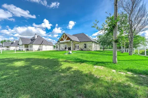 8032 Short Rd Road Needville TX 77461